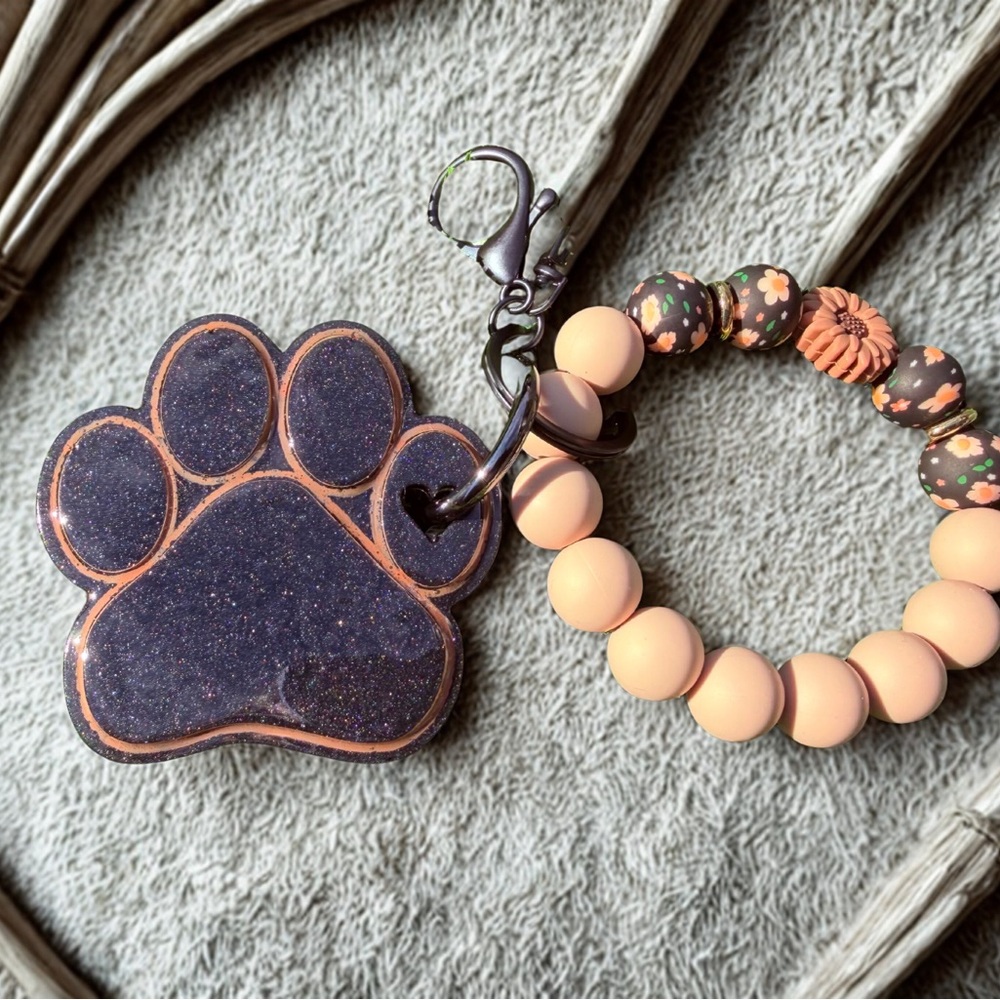 Paw Print Key Holder with Beaded Bracelet - Black and Orange